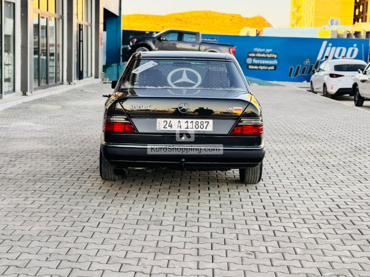 Mercedes Benz 300 1992