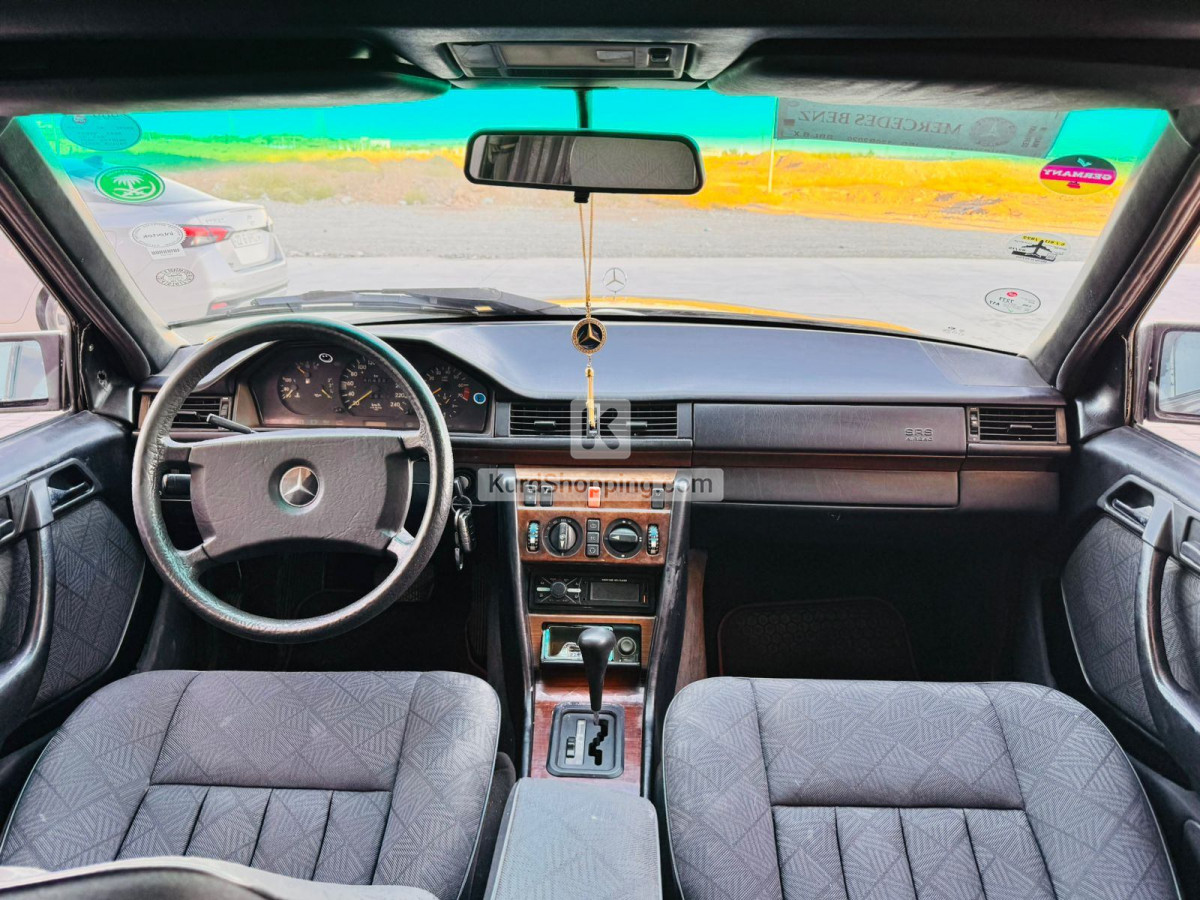 Mercedes Benz 300 1992