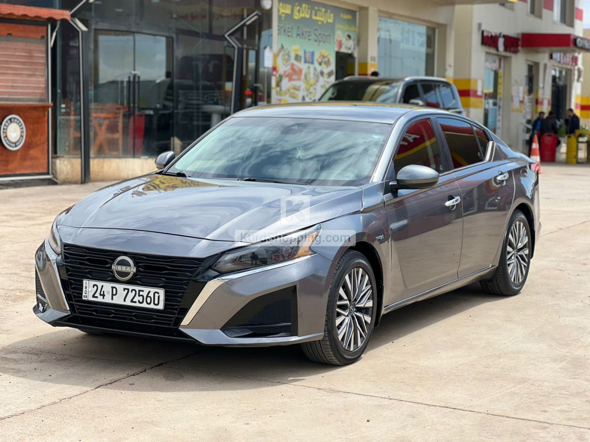 Nissan Altima 2023