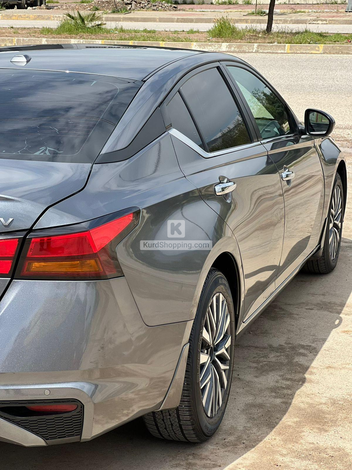 Nissan Altima 2023