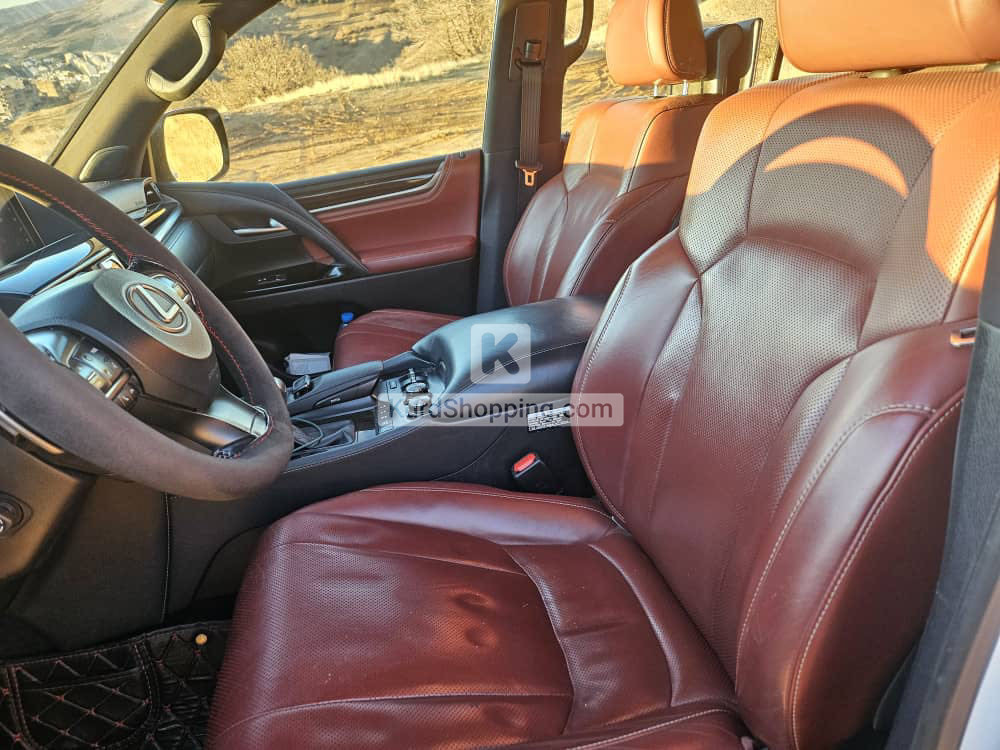 Lexus LX570 2018