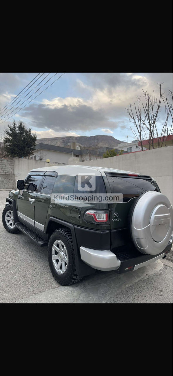 Toyota ئێف جەی کروزەر 2013