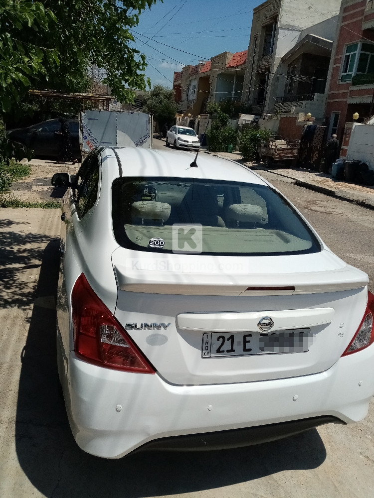 Nissan Sunny 2021