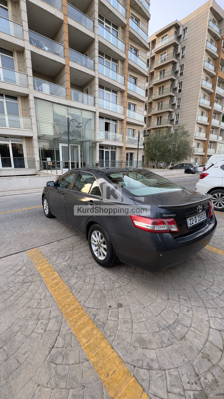 Toyota Camry 2011