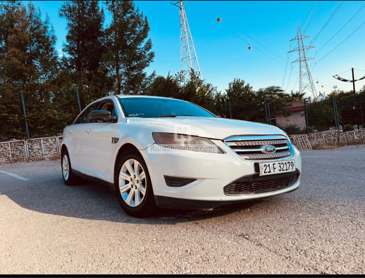 Ford Taurus 2010