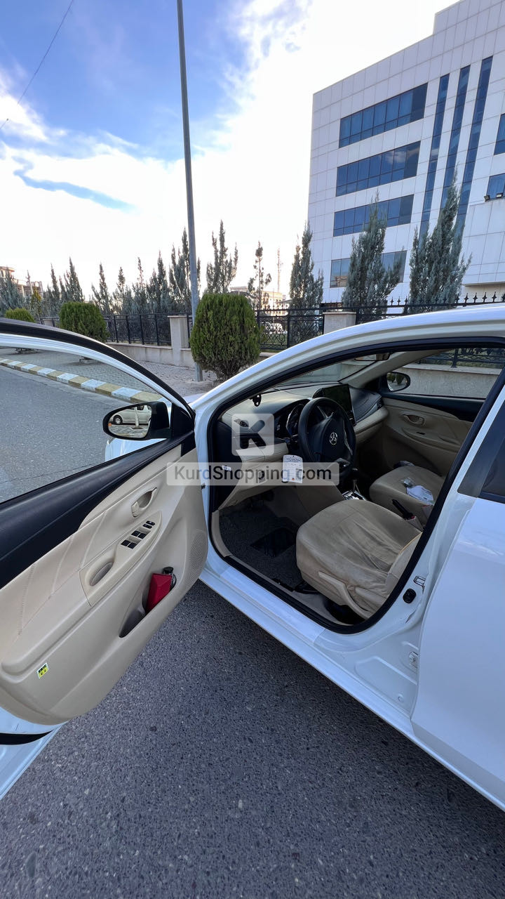 Toyota Yaris 2015