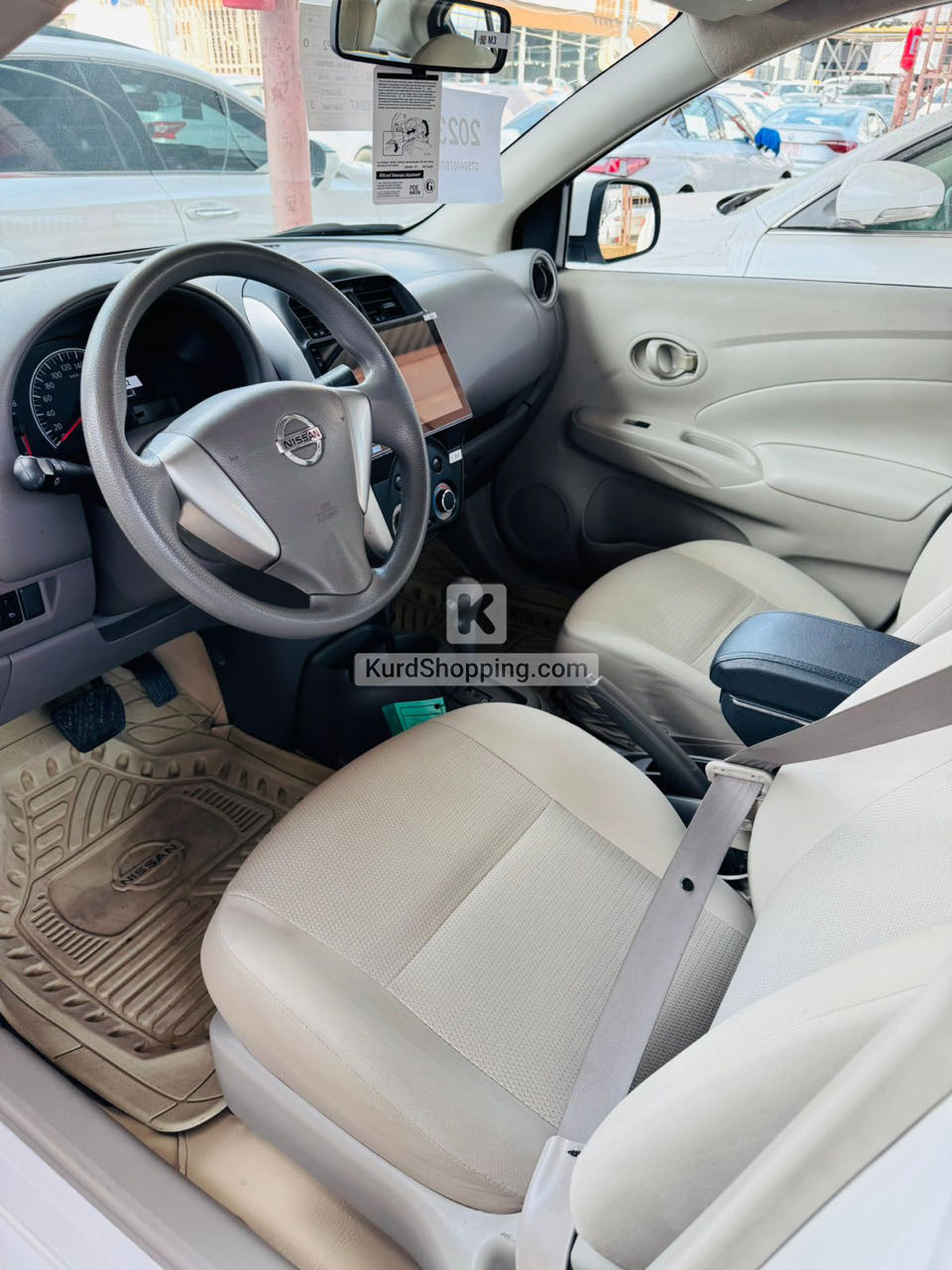 Nissan Sunny 2023