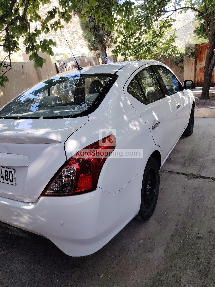 Nissan Sunny 2021