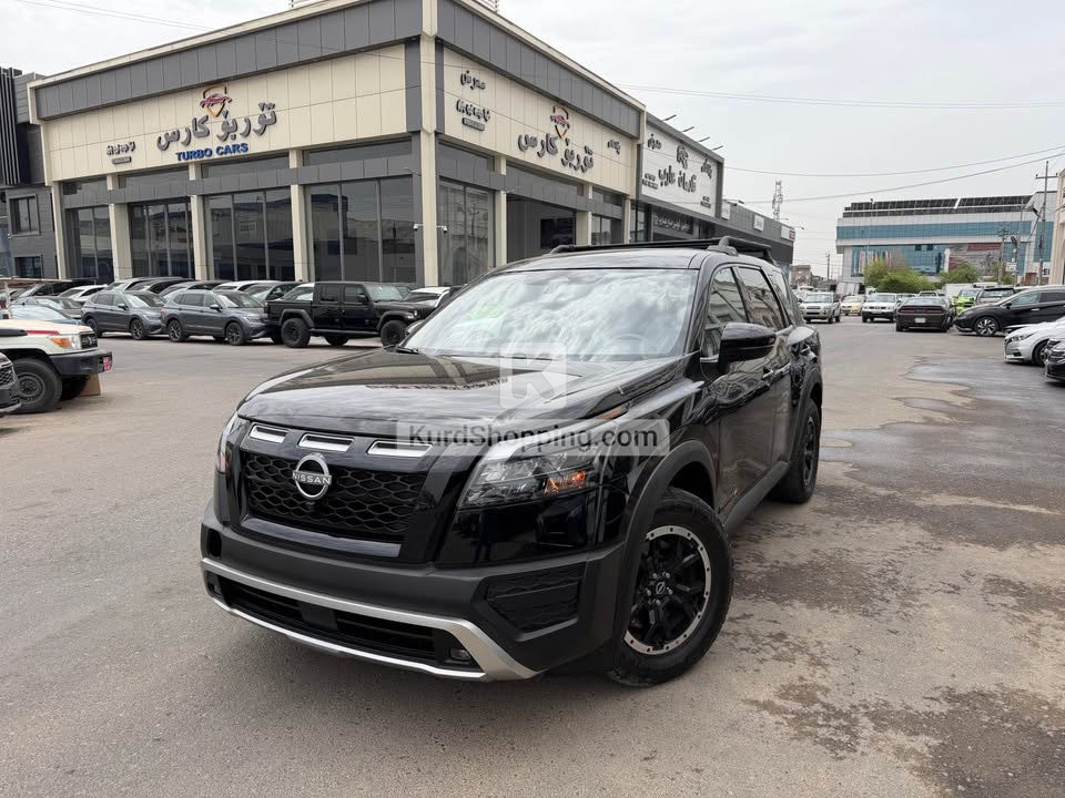Nissan Pathfinder 2024