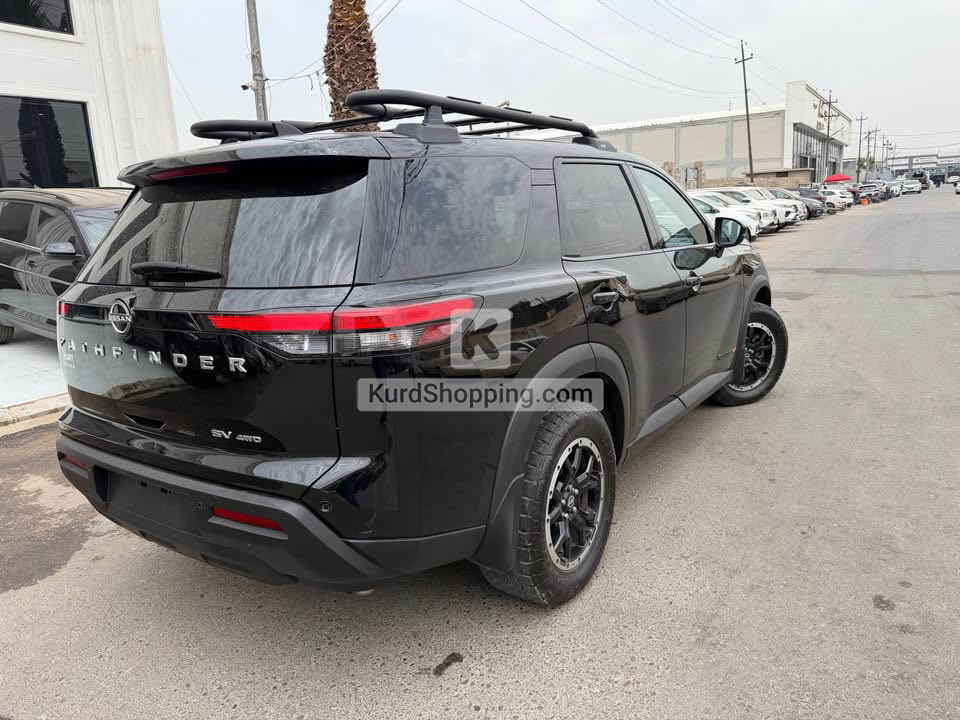 Nissan Pathfinder 2024