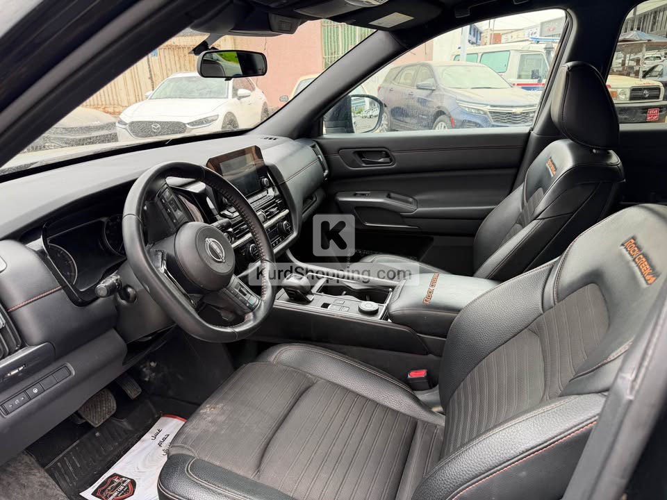 Nissan Pathfinder 2024