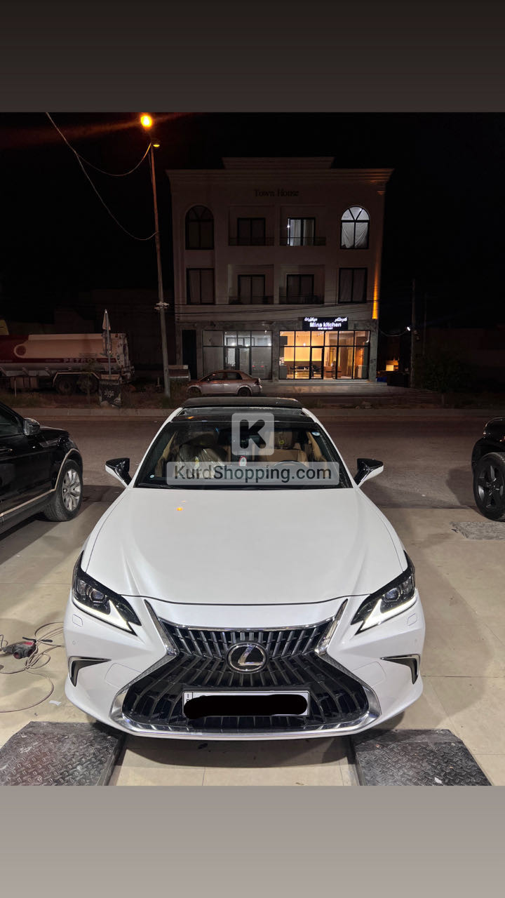 Lexus ES350 2023