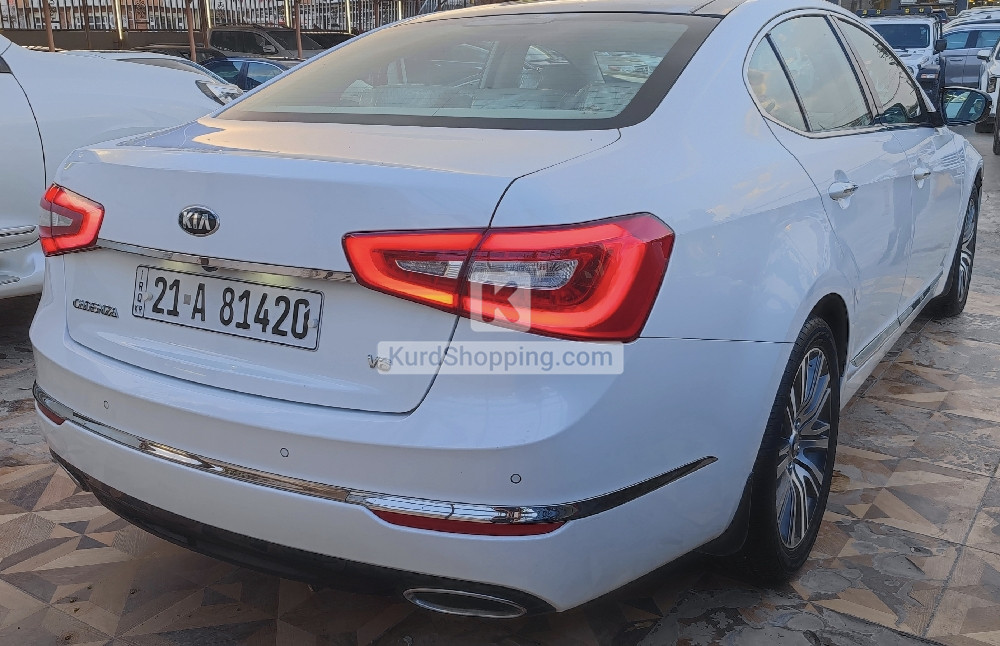 KIA Caddenza 2015