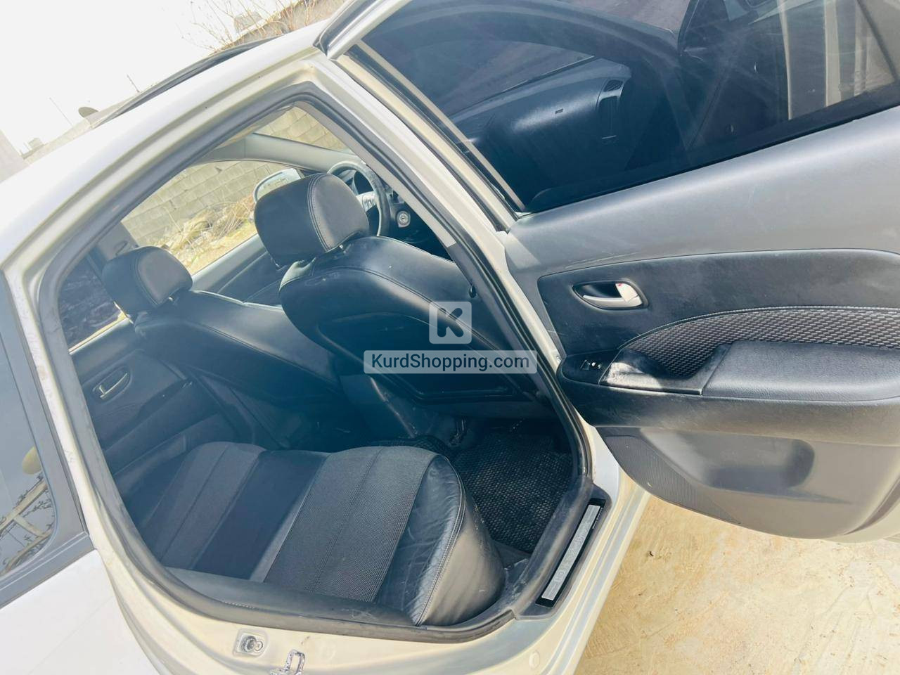 Hyundai Avante 2009