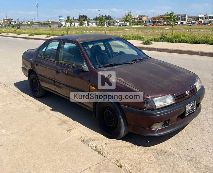 Nissan Primera 1992