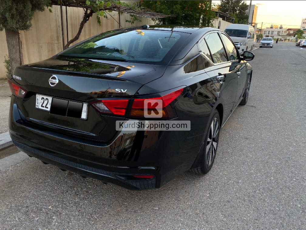 Nissan Altima 2021