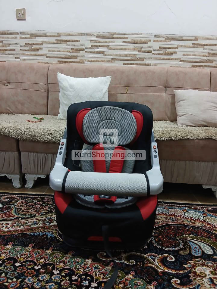 کورسی مناڵ ناو سەیارە