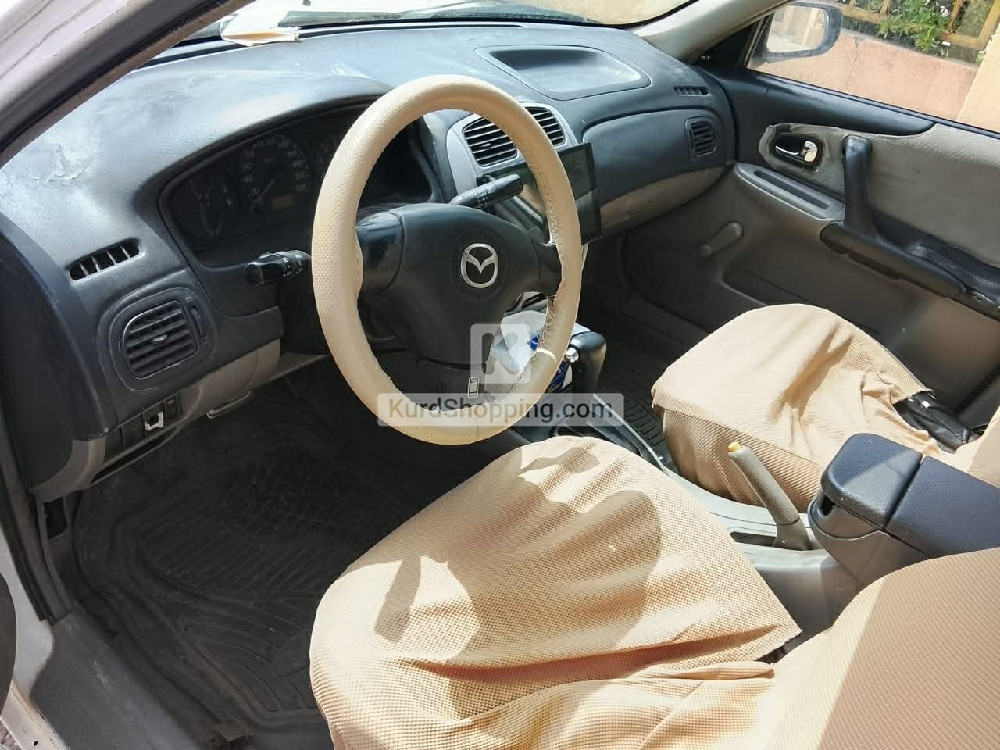 Mazda 323 2002