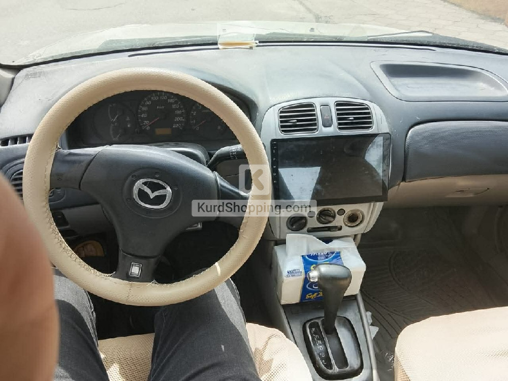 Mazda 323 2002
