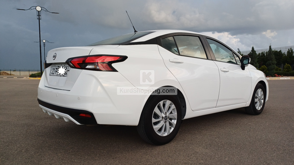 Nissan Sunny 2024