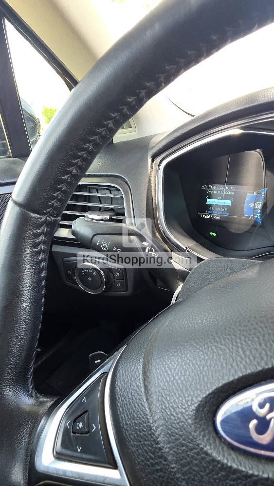 Ford Fusion 2020