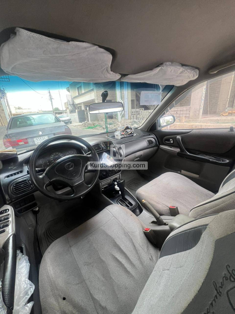 Mazda 323 2001