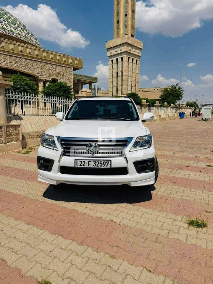 Lexus LX570 2013
