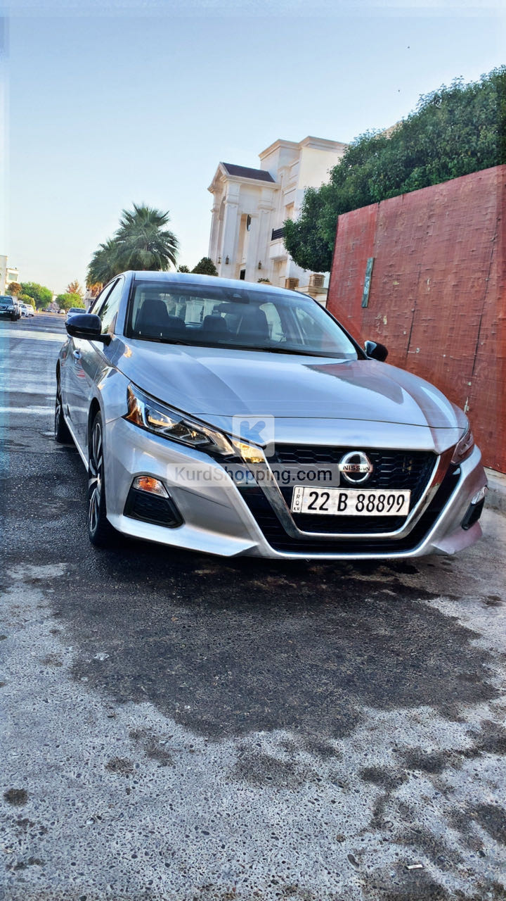 Nissan Altima 2021
