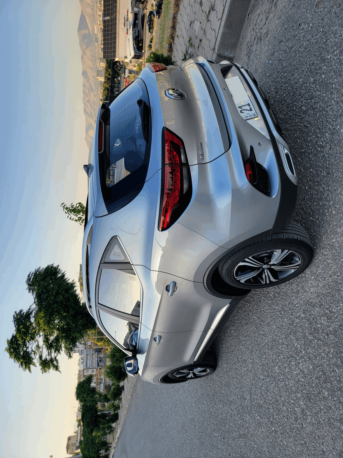 MG ZS
