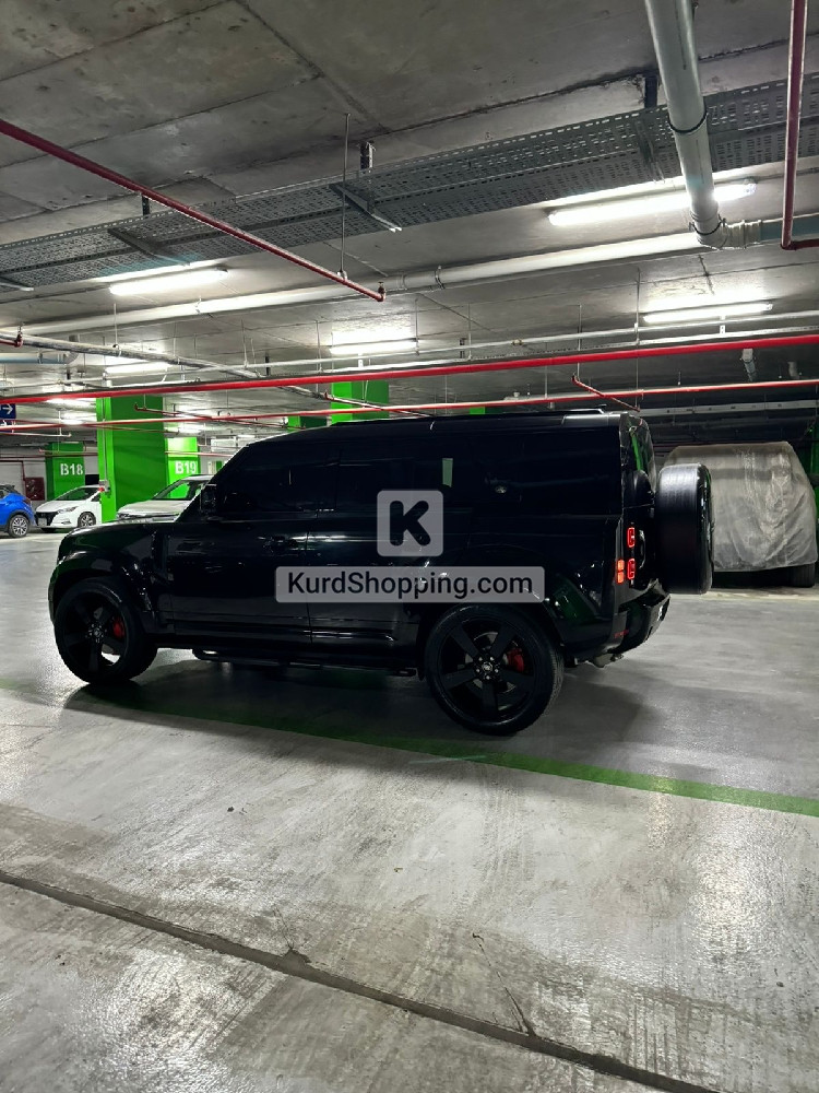 Land Rover Defender 2023