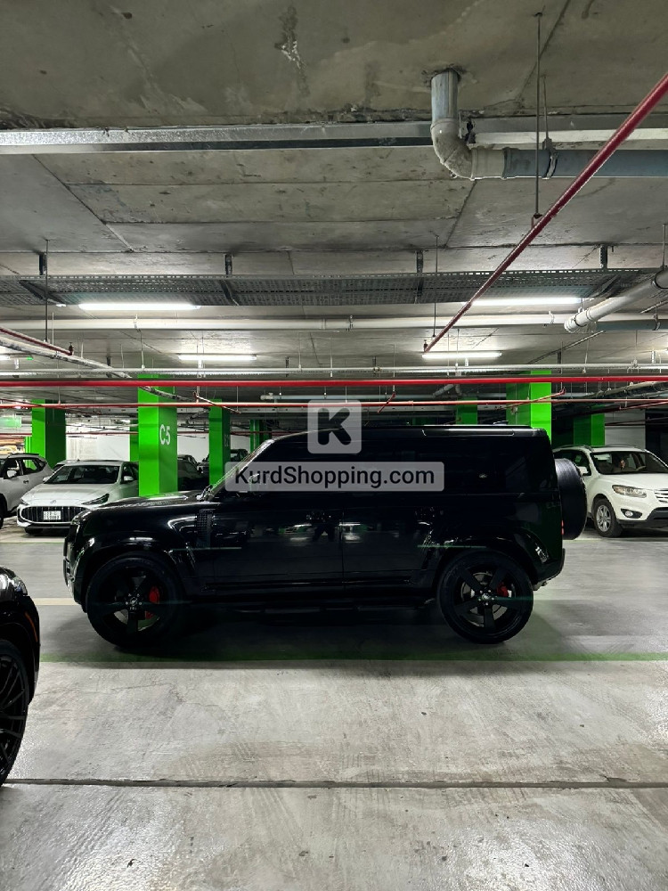 Land Rover Defender 2023