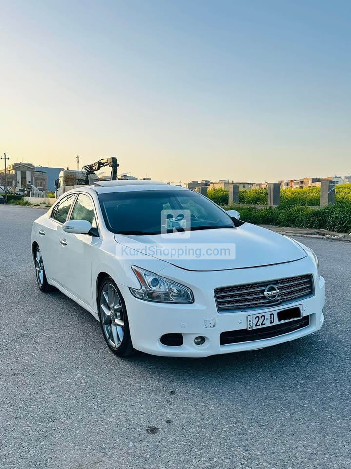 Nissan Maxima 2010