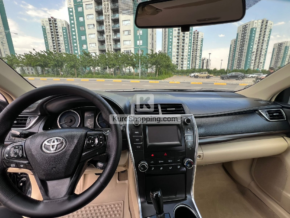 Toyota Camry 2017