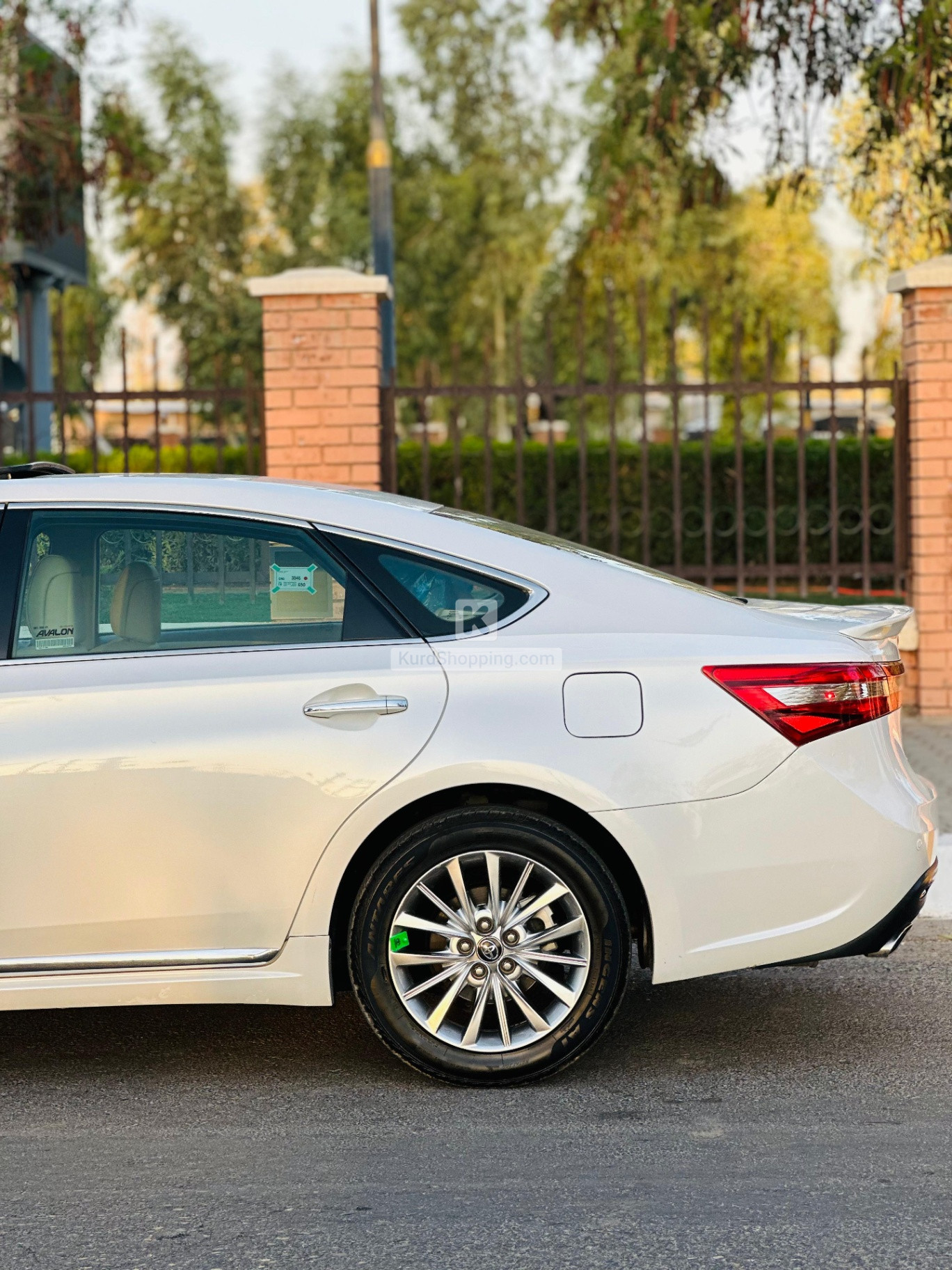 Toyota Avalon 2017