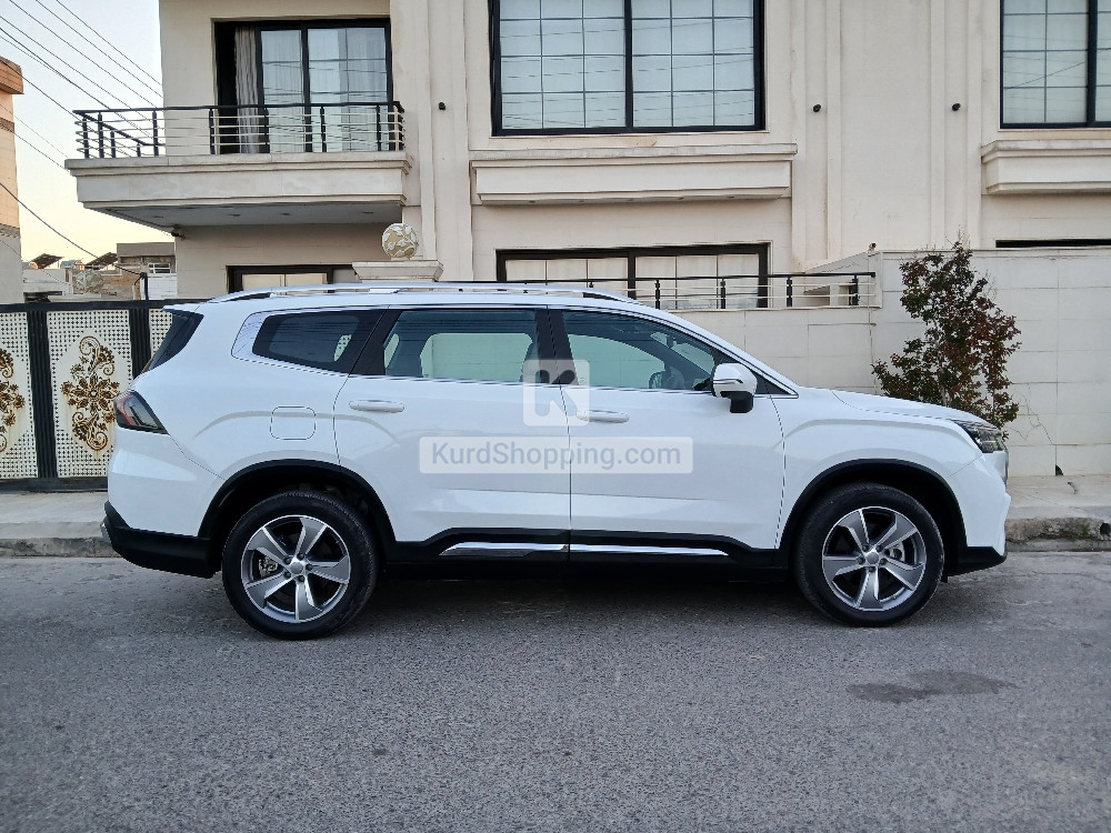 Geely Okavango 2025