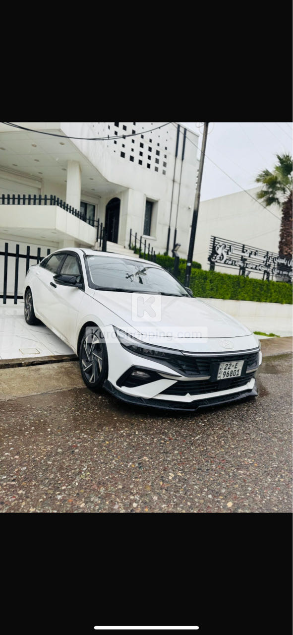 Hyundai Elantra 2024