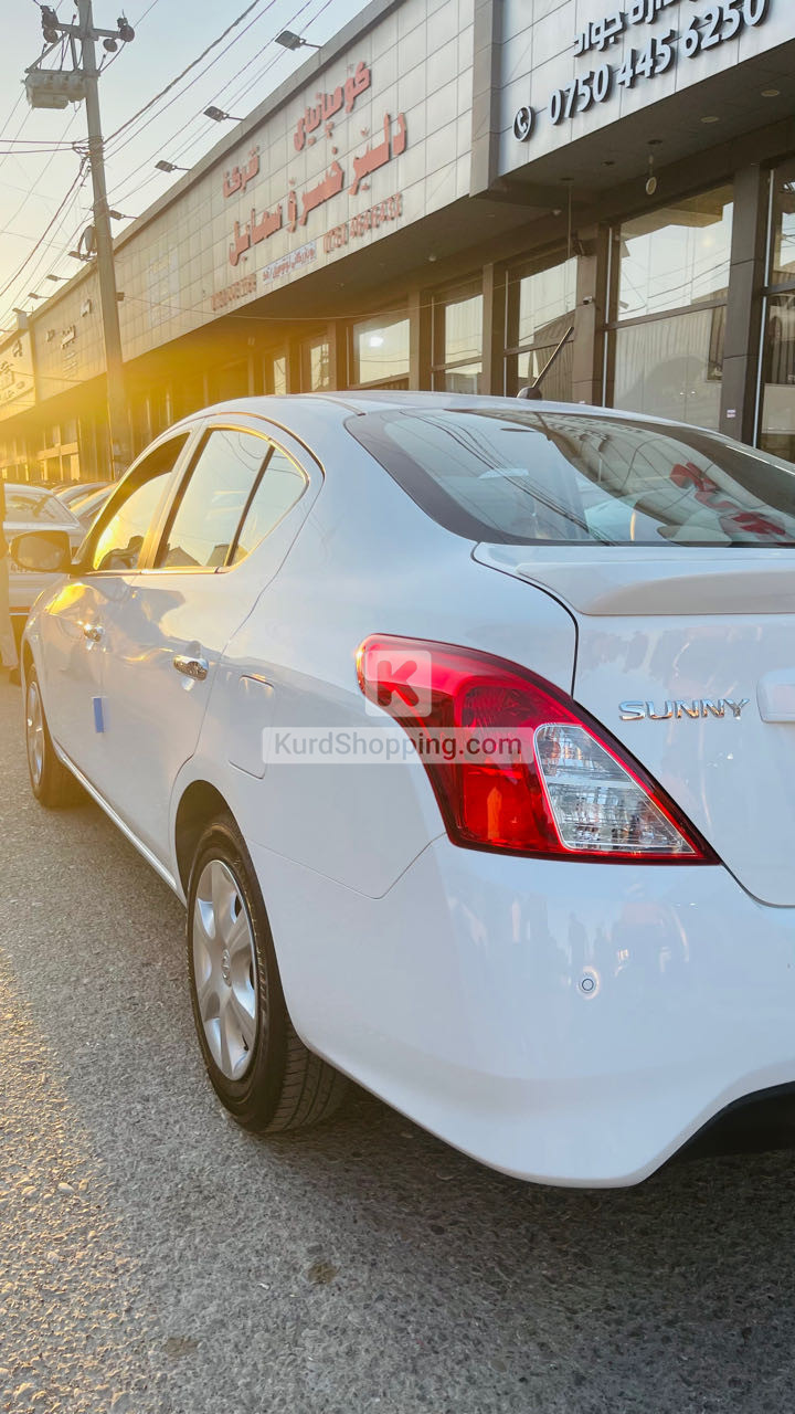 Nissan Sunny 2024