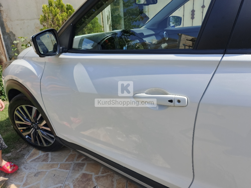 Nissan کیکس 2024