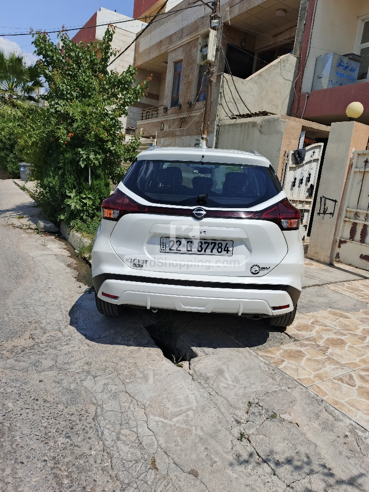 Nissan کیکس 2024