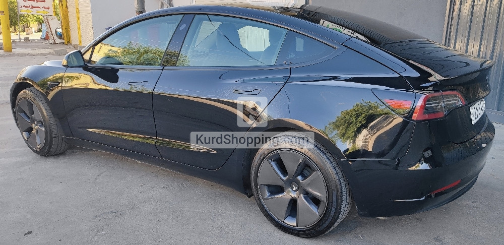 Tesla Model 3 2023
