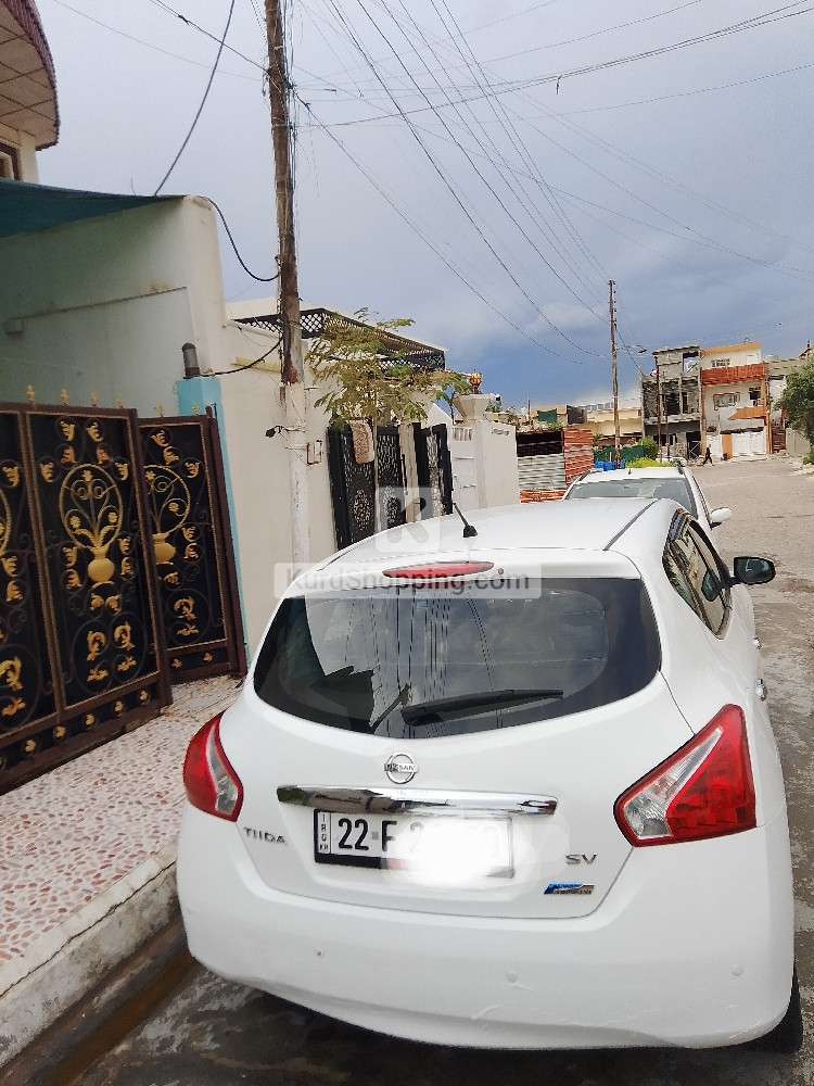 Nissan Tiida 2014