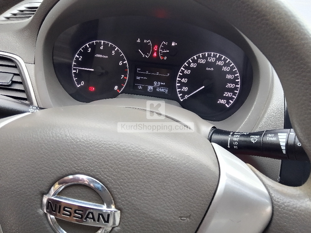Nissan Tiida 2014