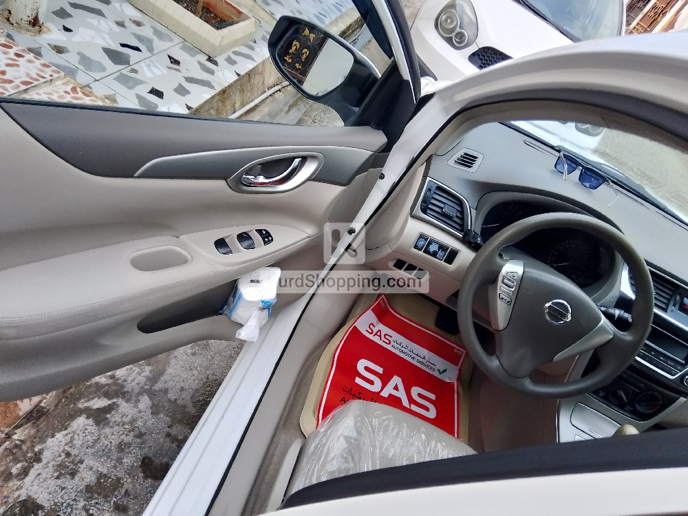 Nissan Tiida 2014
