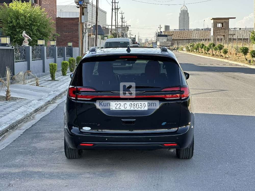 Chrysler Pacifica 2021