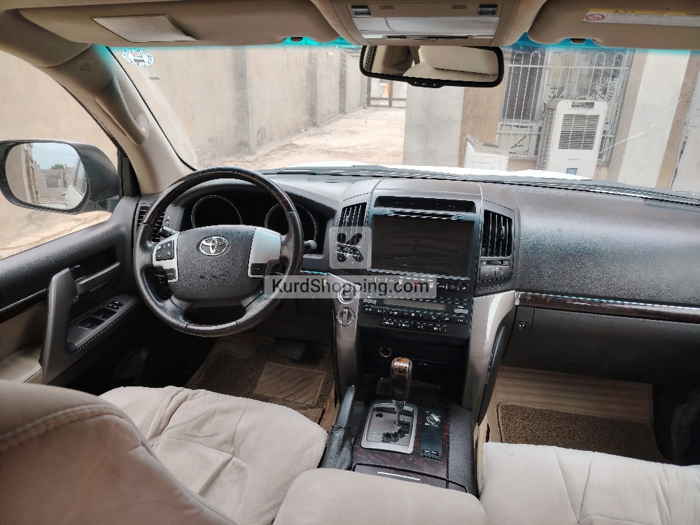 Toyota Landcruiser 2011