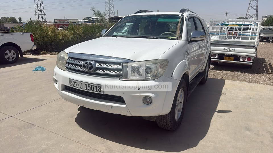 Toyota Fortuner 2010