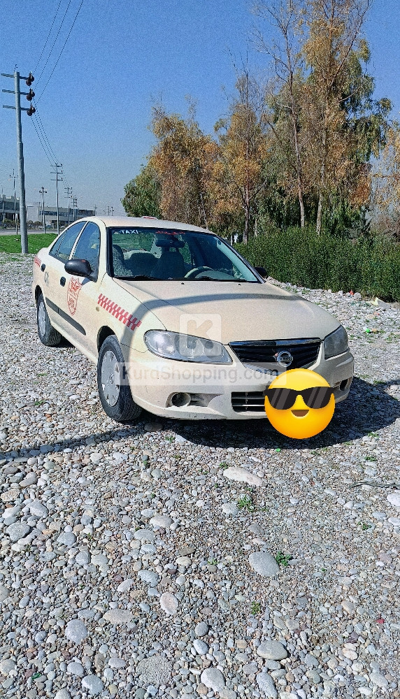 Nissan sanny