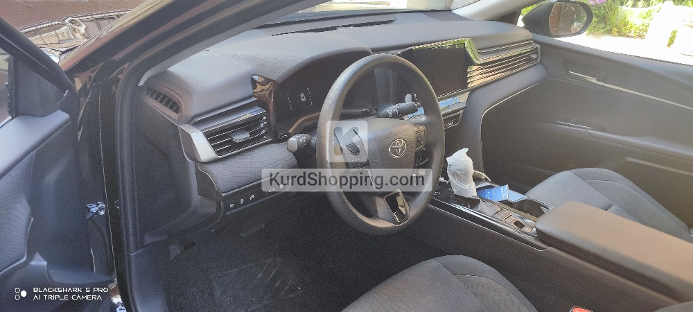 Toyota Camry 2025