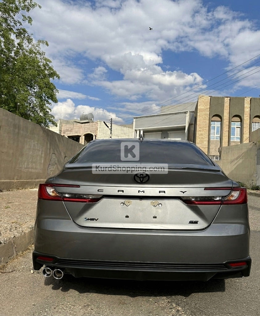 Toyota Camry 2025