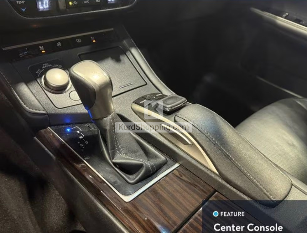 Lexus ES350 2016